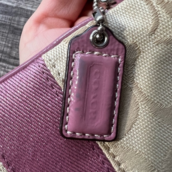 COACH SIGNITURE WRISTLET BFPM-01-327 - Picture 9 of 9